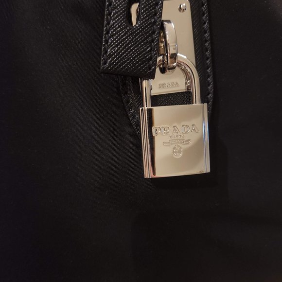 BRAND NEW Prada Re-Nylon & Saffiano Leather Duffle Bag Black 2VC008 with Dustbag - Picture 6 of 11